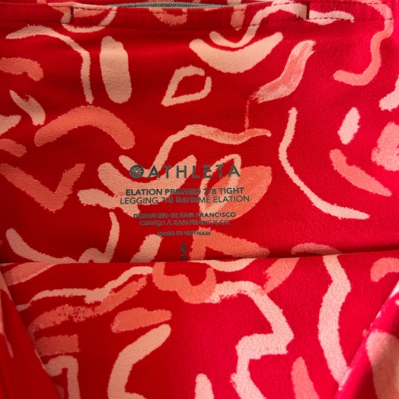 Athleta Elation Printed 7/8 Tight Red Size Small 24” Inseam Yoga Workout - Picture 3 of 6